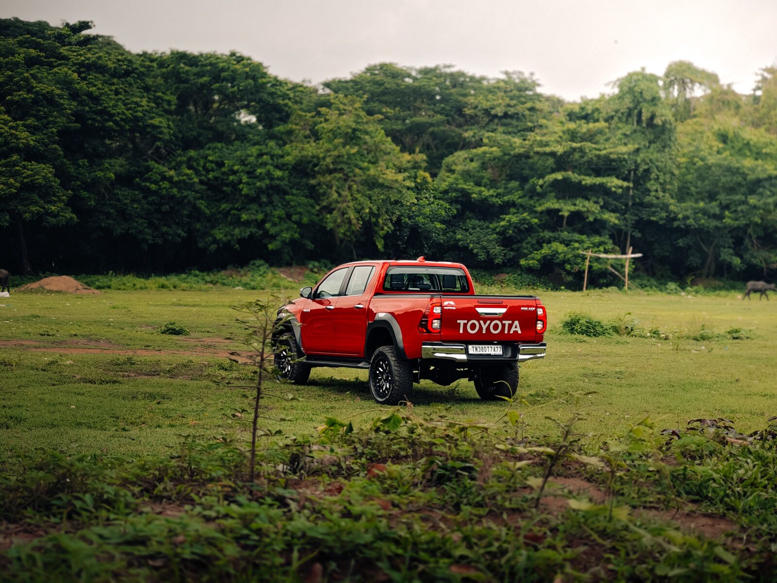 TOYOTA LAND CRUISER